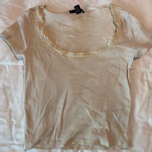 lace scoop neck neural top🤎